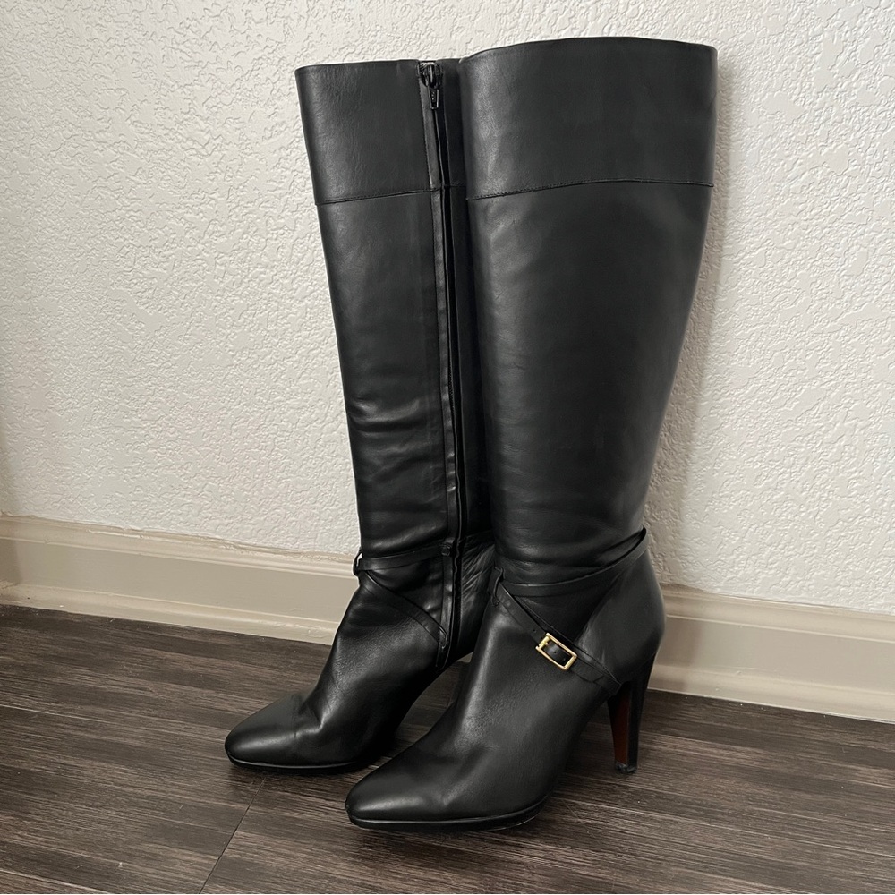 Banana Republic (Early 2000s) Heeled Leather Boots